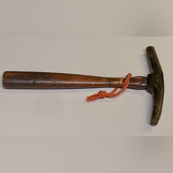 Early 20th Century Antique JM WATERSON DETROIT Leather Upholstery Tack Hammer - Picture 11 of 16